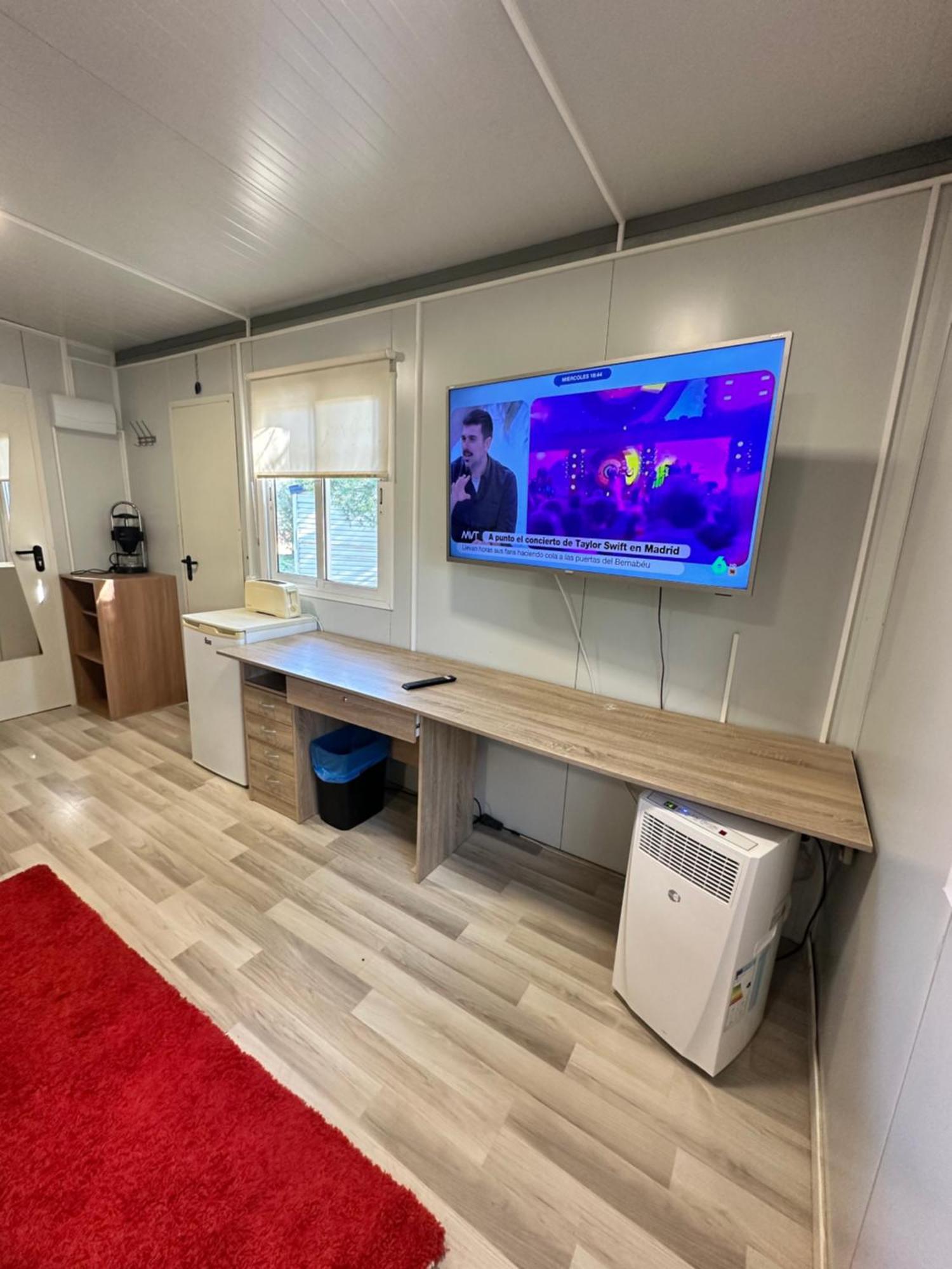 Bungalow Infanta Torrelaguna ภายนอก รูปภาพ