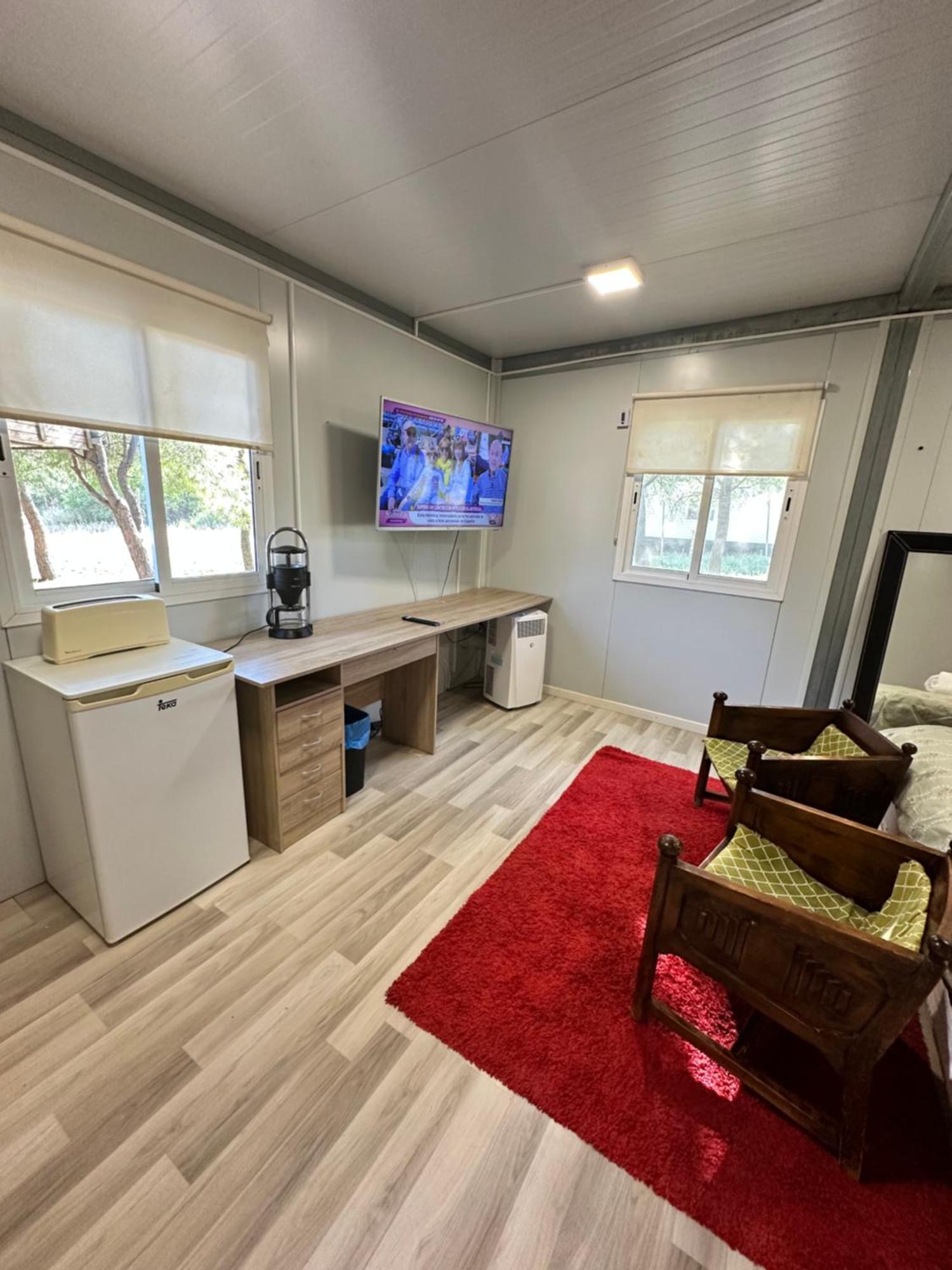 Bungalow Infanta Torrelaguna ภายนอก รูปภาพ